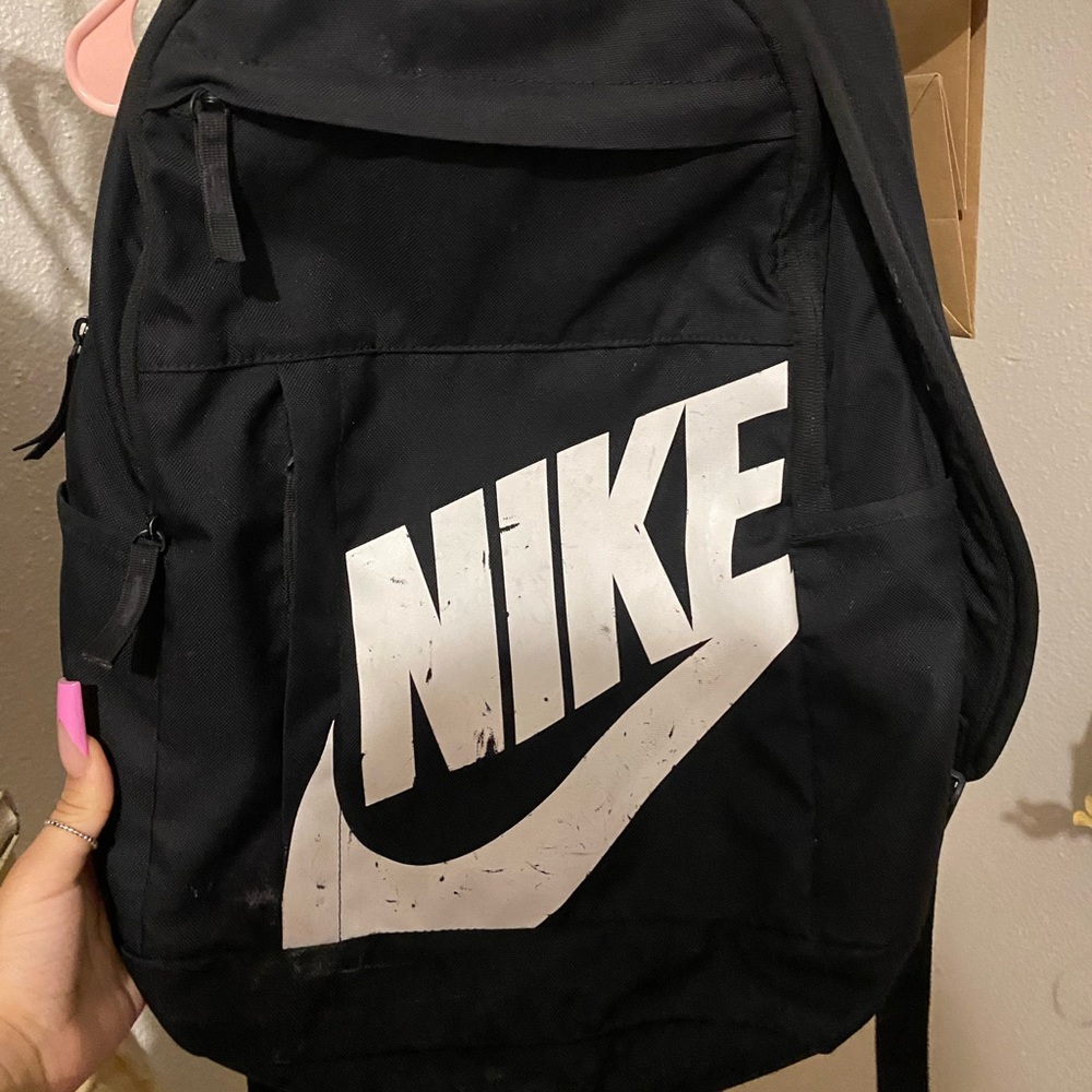nike black backpack